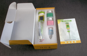 Box showing how the pH meter arrives.